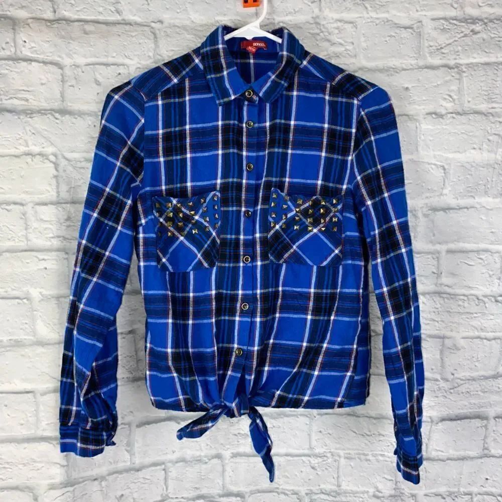 Bongo Longsleeve button down plaid top w/front tie sz medium juniors